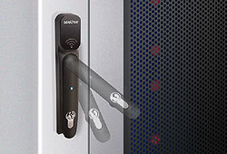 4734 H3-Data-centre-ad-2014