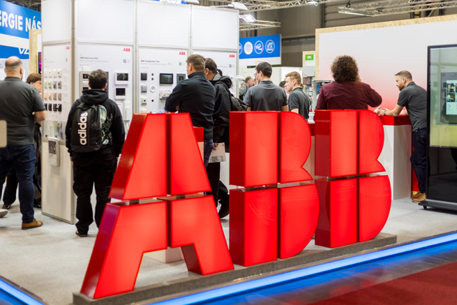 AMPER 2  Pavilon P 434A3547