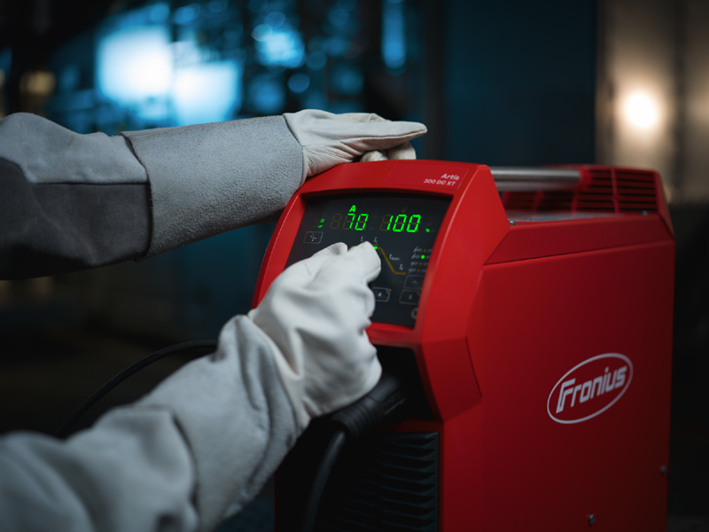 Fronius 1 PW Application Artis 300 watercooled Heroshot 