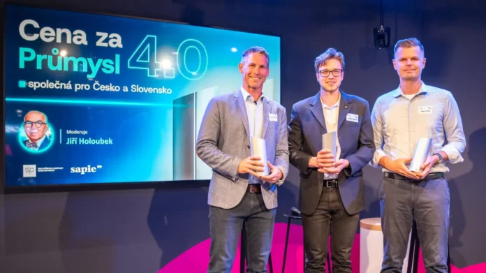 cena-za-prumysl_oceneni.jpg Společnost CircuitNinja získala hlavní ocenění Ceny za Průmysl 4.0 2026 a zvítězila také v kategorii Implementace ve firmě.